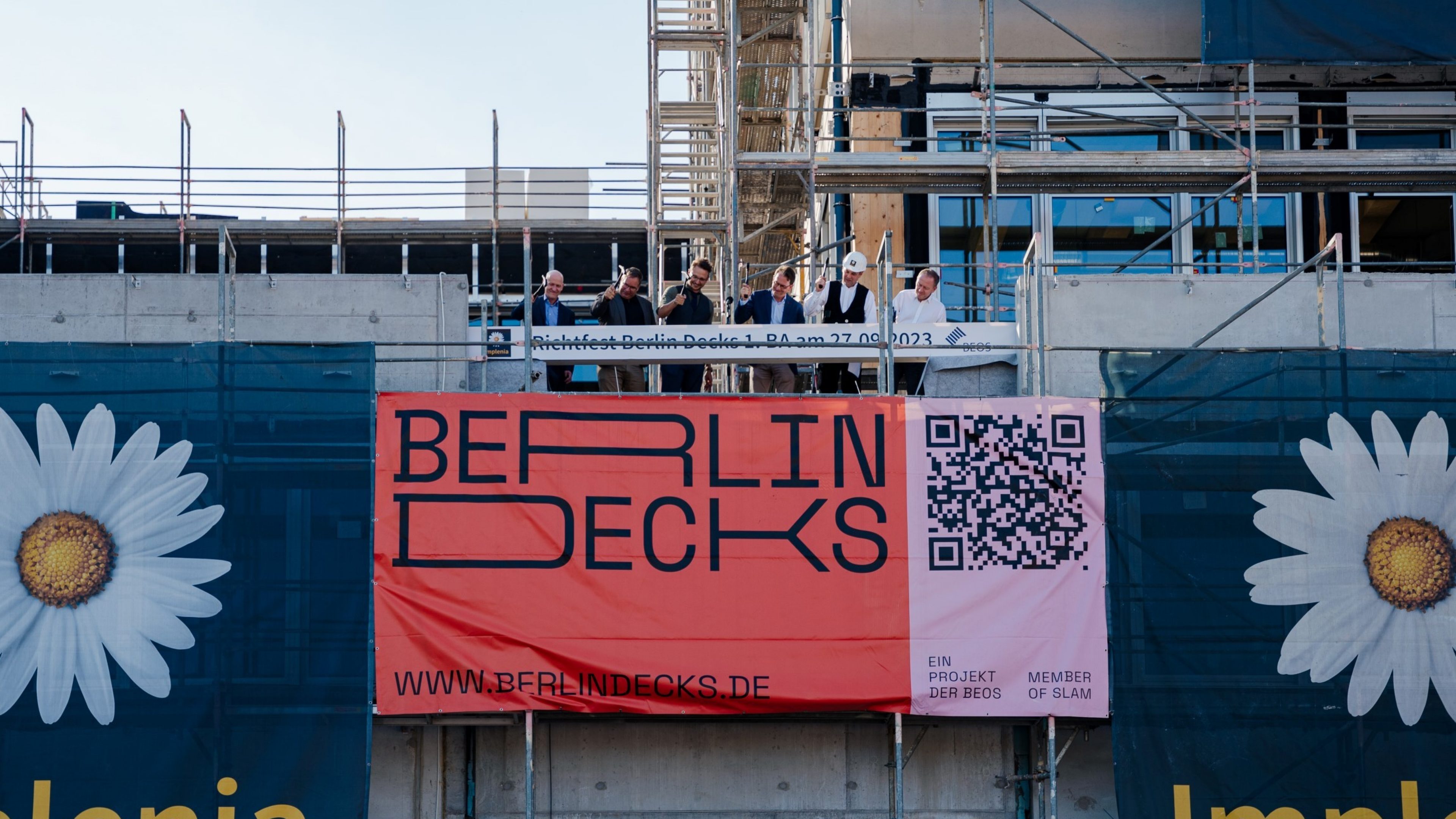 BERLIN DECKS Richtfest_02_BEOS AG