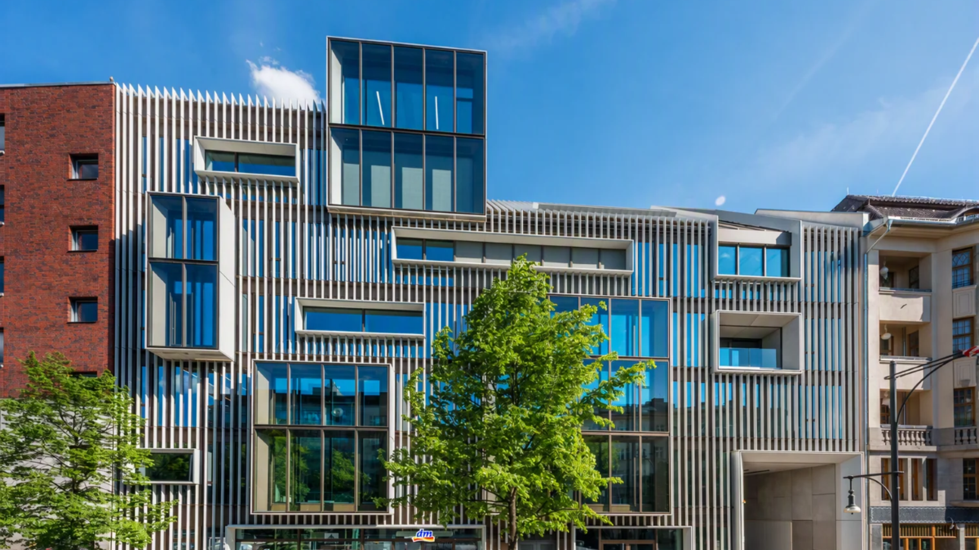 Die Büroimmobilie Schönhauser Allee 9 in Berlin (c) CBRE.png
