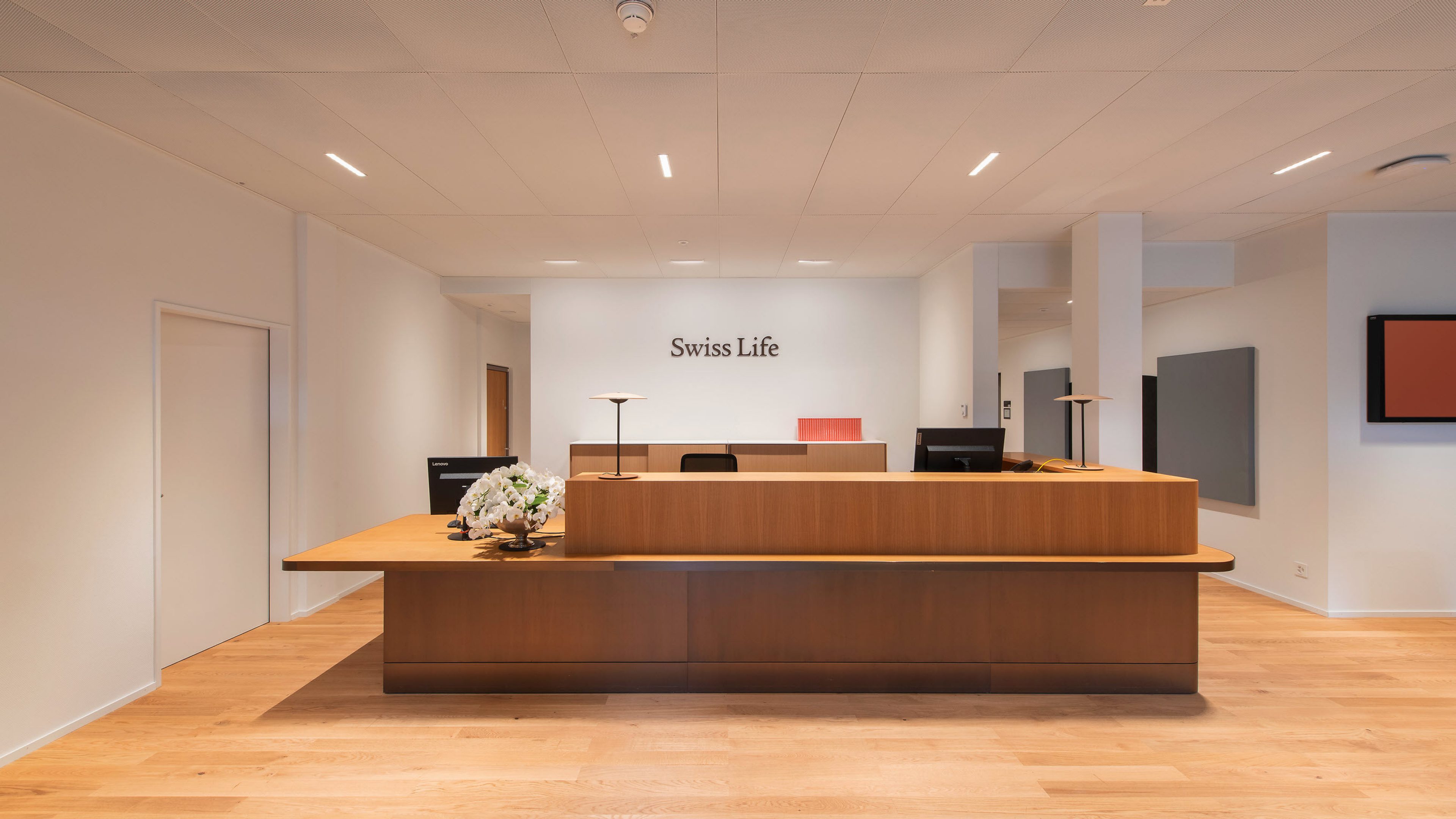 A view of the reception area in Swiss Life’s Hochhaus zur Palme.